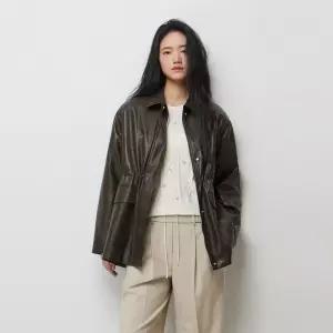 시슬리 SISLEY 1컬러 페이크 레더 퀼팅 하프 자켓 SALE71611 SALE71611EE 504069