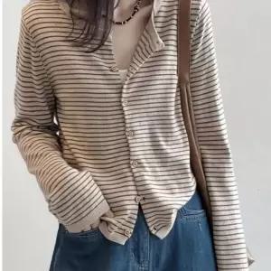 카디건 니트 가디건 스트라이프 데일리 단추 베이지 내추럴 무드