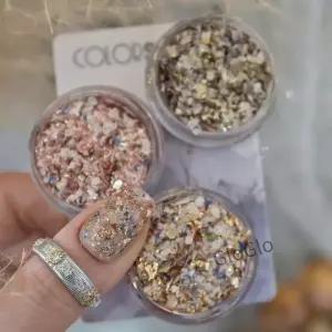 1pc 다채로운 쉘 네일 파우더 플래티넘 호일 장식 및 액세서리 DIY 참 보석 제품