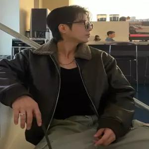 [국내정품] 굿라이프웍스 GLW 빈티지 무스탕 봄버 브라운 25FWGJ11BR