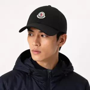 몽클레르 몽클레어 와펜 패치 볼캡 남성 모자 3B00048-04863-999 1745221