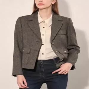 [올리비아로렌]김천구미 모다 크롭 3버튼 자켓 VVCFU4F8261_KG
