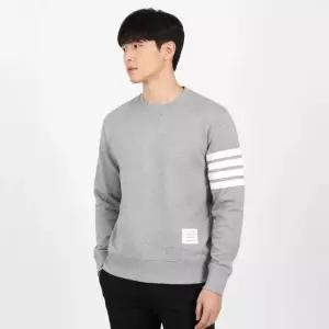 톰브라운 사선완장 클래식 맨투맨 MJT021H 00535 068