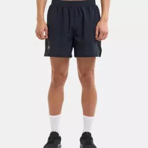 언더아머 UNDER ARMOUR 1382617-001 블랙 남성 UA 론치 5인치 쇼츠 런닝 반바지
