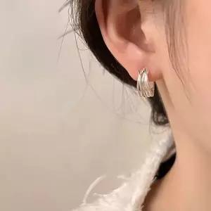 [옷자락]선물용 페스츄리 볼드 베이스 귀걸이 2color