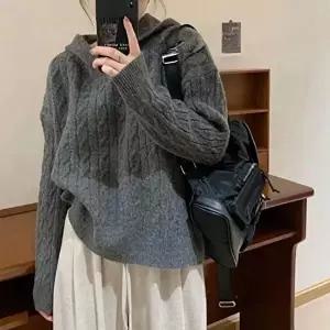 데일리룩 여성 후드 니트 꽈배기 루즈핏 겨울 스웨터 케이블 상의 3색