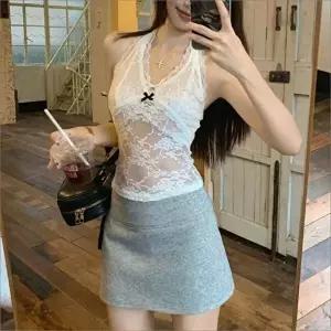 데일리룩 여자 이너탑 시스루 티셔츠 레이스 민소매 홀터넥 시스루티셔츠