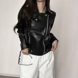 블래이저 여성 가을 슬림핏 은은광 페미닌 캐주얼룩 라이더자켓
