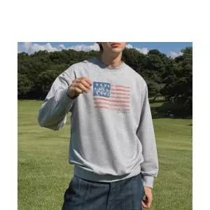 WHO.A.U American Flag Sweatshirt / WHMWG2492U