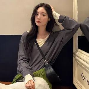 [온앤온](강남점)[예약/10월6일출고/정채연 PICK] 딥 V넥 니트 NEK6AP843