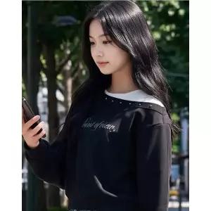 [iami](강남점)KM65379 주니어 오프숄더 맨투맨