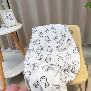 만화 담요 귀여운 플란넬 사무실 낮잠 숄 학생 기숙사 토끼 소파 이불 용품