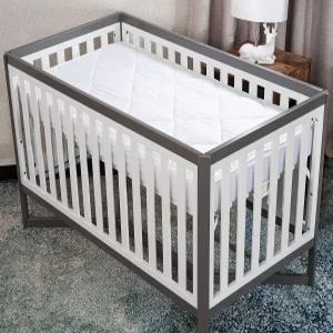 MAXI Crib 사이즈 매트리스 패드 스러운 코튼 새틴 프로텍터 부드럽고 편안하며 통기성이 좋은 커버 먼지