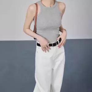 홀터넥 슬림 끈나시 여성나시티 크롭 세미 레이어드 나시 민소매티