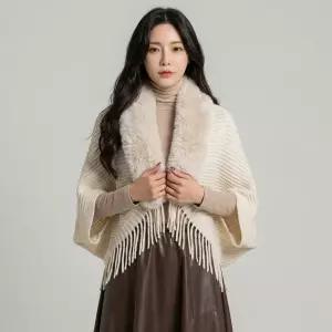 KARRA 태슬럭셔리퍼판초가디건_A3F0315