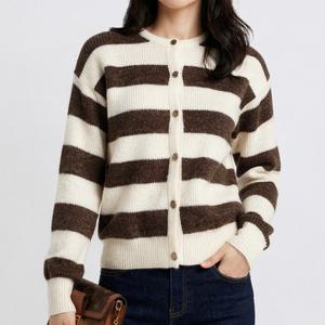 카라 KARRA 블록배색라운드가디건_A5W0556