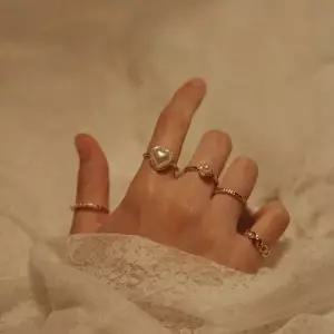 [옷자락]옷자락 미니멀 진주 빅 하트 반지세트 5pcs 레이어드