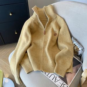 카라 KARRA 슈팅스타미니라벨가디건_A4W0568