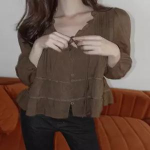 [모어렌][모어렌] [MADE] 로젤트 프릴 스트랩 블라우스