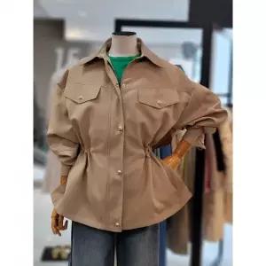 더아이잗컬렉션 백 플랩 스트링 레더 칼라 점퍼 CR3A0JP071E 2839850