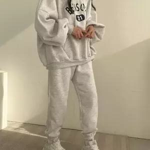여성 캐주얼 프린팅 디자인 넉넉핏 후드티 바지 셋업 코디세트 그레이 FDBEFBD
