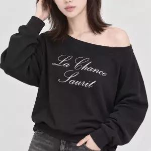 [하프클럽/폴앤폴]La Chance sourit 원오프 숄더 루즈핏 맨투맨 3컬러