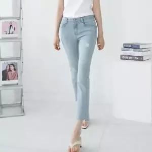 WP16043 여자 쿨코튼 스판 워싱 연데님 부츠컷 8부 청바지