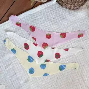 강아지 딸기 프린팅 스카프 L 1P 간절기 패션 케이프 반다나 소품