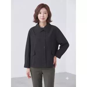 [하프클럽/올리비아하슬러]블랙 와이드 스탠카라 점퍼 OHCMJP103