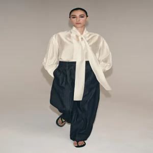 자라 ZARA ZW 컬렉션 새틴 타이 블라우스 - 스크래치 화이트 4786/024/251