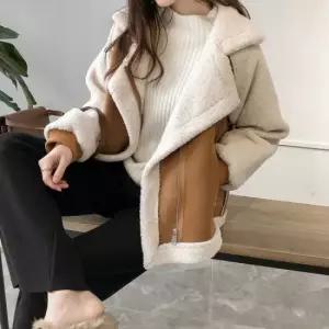 미니멀 여성 페이크퍼 무스탕 자켓 MFNC030057 옷자락 포인트