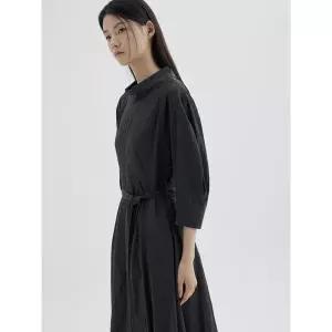 [ZOOC](대전신세계)하이넥 벨티드 플레어 원피스 Z263MSE001