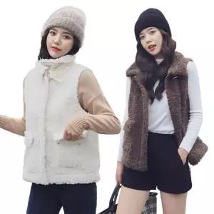 [하프클럽/신상오픈런]데일리 여자 캠퍼스룩 도톰 하이넥 버클 뽀글이 베스트 조끼 미니멀