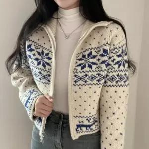 [하프클럽/]데일리 여자 눈꽃 겨울 따뜻한 루돌프 노르딕 집업 니트 미니멀