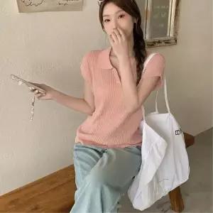 신상오픈런 여자 클래식 잔골지 오픈 카라넥 반팔 니트 포인트