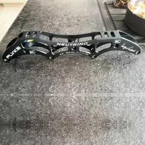 스피드 스케이트 프레임 3*110-100mm FLYKE NEUTRINO 3x110+1x100 전문 알루미늄 Patines Chessises 인라인