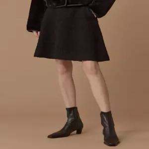 질스튜어트뉴욕 질스튜어트 뉴욕 여성 25FW JSSK5D440BK 블랙 트위드 스커트
