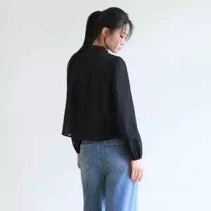 에고이스트 BL 레이스 핀턱 포인트 블라우스 ES3OBL02
