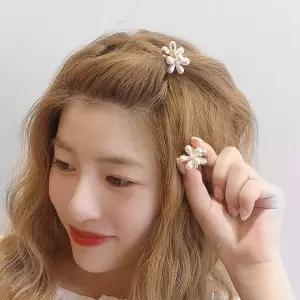옆머리핀 꽃진주 진주머리핀 포인트핀 반머리핀 삔 앞머리핀 앞머리집게핀 진주집게핀 진주핀 미니집게핀
