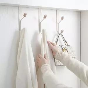 원목볼 문고리 행거 입었던 옷 정리 잠옷 걸이 후크수건 문짝 도어훅 싱크대 핸드백 모자거치대 에거는 무