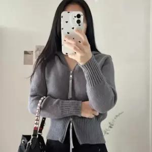 미니멀 데일리 여자 베이직 데일리 활용만점 크롭 니트 집업 가디건