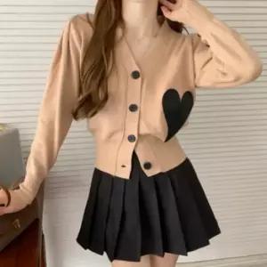 미니멀 [HH-D28] 하트 패치 브이넥 니트 가디건 3컬러 옷자락 코디
