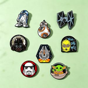 8pcs 스타워즈 브로치 세트 에나멜 R2-D2 BB-8 TIE 파이터 다스베이더 스톰트루퍼 패션 금속 배지 (백팩용)