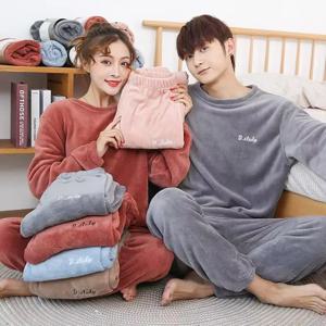 가을, 겨울 남성과 여성의 새로운 양면 벨벳 두꺼운 따뜻한 양복 느슨한 산호 벨벳 홈웨어 느슨한 게으른 잠옷