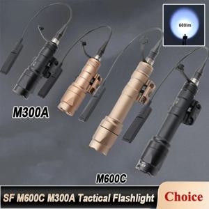 M300A M600C 전술 LED 손전등 무기 스카우트 라이트 맞는 20mm Picatinny 레일 사냥 야외 사냥을위한 Airsoft 액세서리