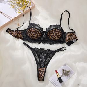 블랙 섹시 란제리 세트, 레오파드 프린트와 꽃무늬가 특징. 레이스 디자인은 매력과 섹시함을 결합합니다 ZA825182