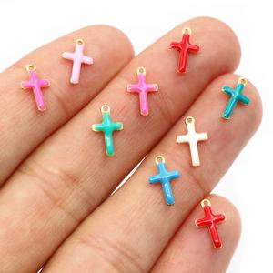 20pcs 10x6mm 에나멜 작은 크로스 매력 펜던트 스테인레스 스틸 DIY 쥬얼리 액세서리 만들기 팔찌 귀걸이 용