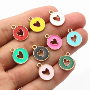 20pcs 15x12mm 에나멜 양면 할로우 하트 매력 펜던트 DIY 쥬얼리 팔찌 귀걸이 목걸이에 대한 액세서리 만들기