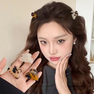2Pcs 작은 미니 머리 발톱 여성을위한 달콤한 아세테이트 헤어 클립 소녀 바레트 크랩 클램프 포니 테일 머리핀 패션 액세서리