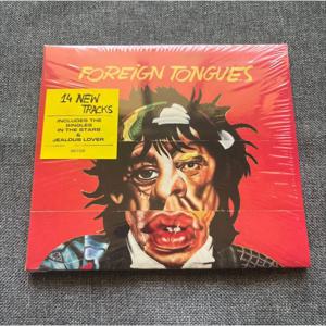 빈티지 블루스 록 CD, 개성이 돋보이는 훌륭한 보컬 음반, 밝은 색감으로 손으로 직접 그린 초상화 아트 커버로, 록 음악 팬들에게 선물하기 좋습니다.